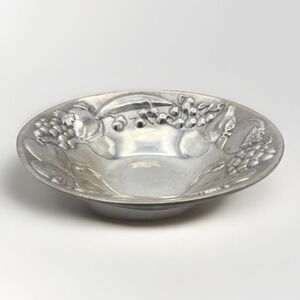VTG, Wilton Armetale Fruit SM Serving / Salad Bowl, Vintage Pewter #366194
